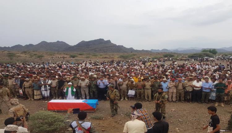 تشييع مهيب لجثمان الشهيد القائد سند الحوشبي "أبو بشار" بالمسيمير الحواشب 2 4822a1e4 8b16 4597 bfbc 8668ba696731