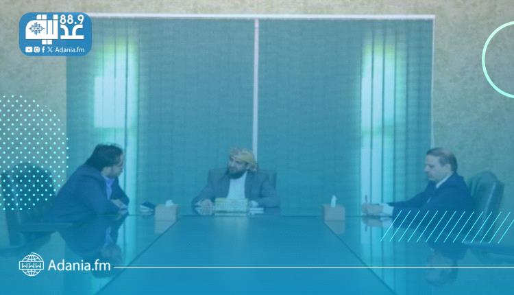 المحرّمي يبحث مع وزير الكهرباء تحديات المنظومة وخطط تحسين الخدمة في عدن