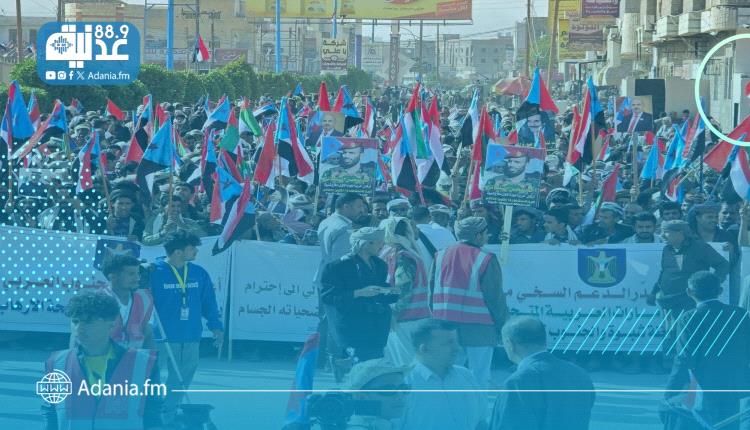 بدء توافد أبناء شبوة إلى ساحة الاعتصام بعتق للمطالبة بإعلان دولة الجنوب