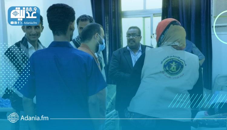 هيئة الإغاثة تتفقد أسرة ضحايا مجزرة الحوثي في المُسيمير بلحج
