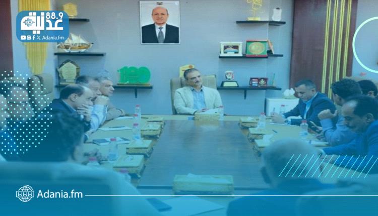 وزير الدولة محافظ عدن يوجه بتكثيف الحملات الميدانية لضبط المخالفين ومراقبة الأسعار