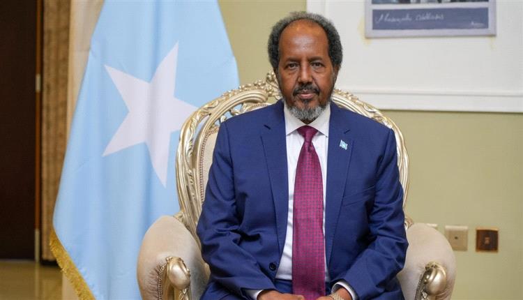 نجاة الرئيس الصومالي من محاولة اغتيال بهجوم على مطار بيدوا