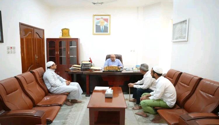 الخنبشي يناقش مع قيادة جامعة الأحقاف جهود تنظيم المؤتمر العلمي وافتتاح المكتب الدولي للتحكيم