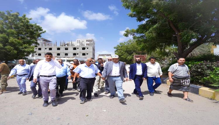 الوزير السقطري يؤكد تمكن الوزارة من إعادة تأهيل البنية التحتية للمرافق الزراعية