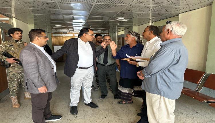 الوزير السقطري يلتقي وزير الدولة وليد الأبارة