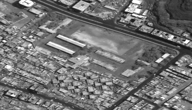 محافظ عدن يوجه بتحويل معسكر 20 يونيو إلى مجمع تربوي حديث في صيرة