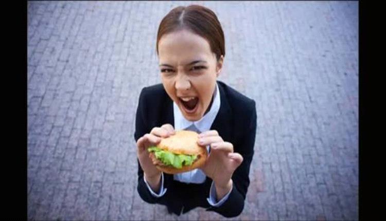 خبيرة تغذية: هكذا تميز بين الجوع الحقيقي و