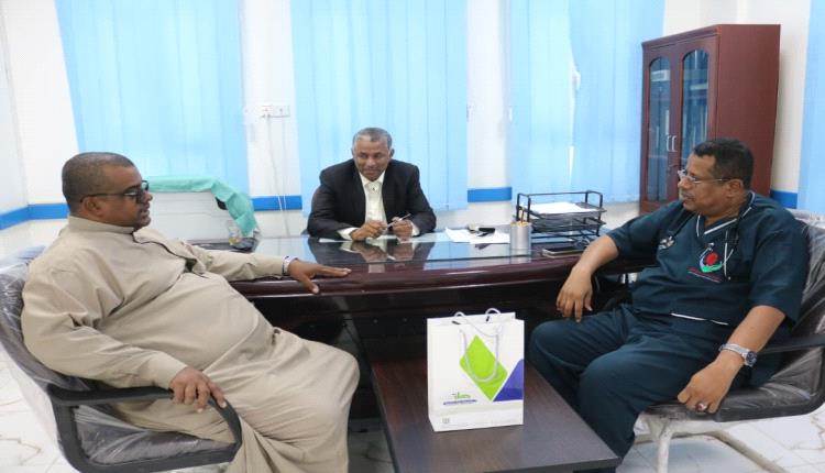 مناقشة تعزيز التعاون الطبي بين مراكز فاطمة بابطين ومستشفى القطن العام