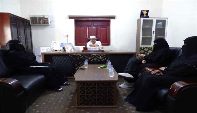 تنمية المرأة بحضرموت تتفقد أوضاع النساء والفتيات في مديرية دوعن
