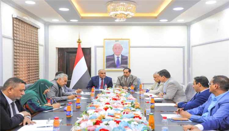 البكري والعبادي يتفقان على تفعيل الرياضة المدرسية وتعزيز التعاون بين الوزارتين