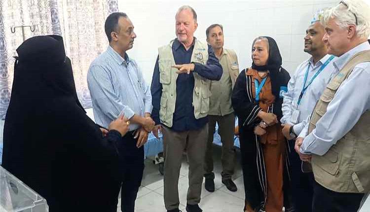 مدير صحة عدن ووفد اليونيسف يتفقدان الخدمات الصحية في مجمع البساتين بدارسعد
