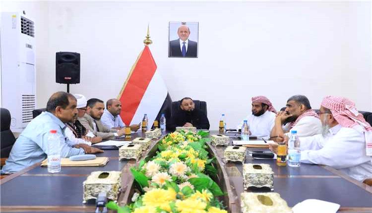 الأوقاف تناقش تداعيات التصعيد الحوثي وتعزيز التوعية الدينية في عدن