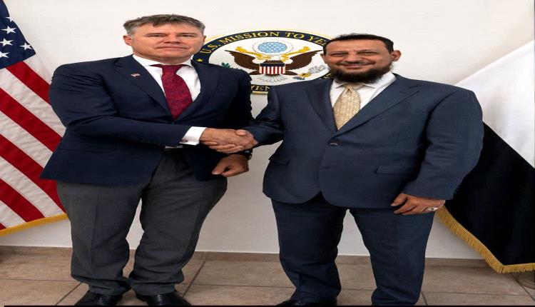 شيخ يبحث مع القائم بأعمال السفير الأمريكي الاعتداءات الحوثية وأوضاع عدن