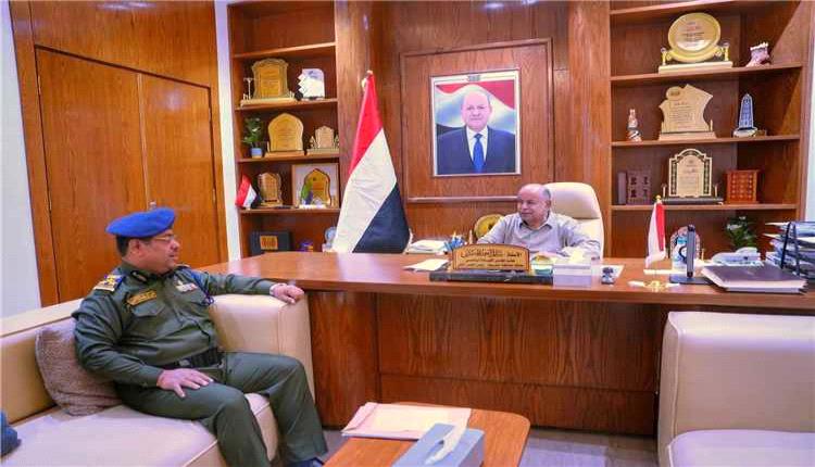 الخنبشي يشيد بجهود كلية الشرطة بحضرموت في تطوير التدريب وتأهيل الكوادر الأمنية