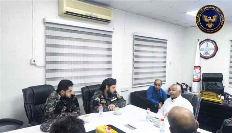 قائد أمن المنشآت يبحث مع إدارة مصافي عدن تعزيز إجراءات الحماية