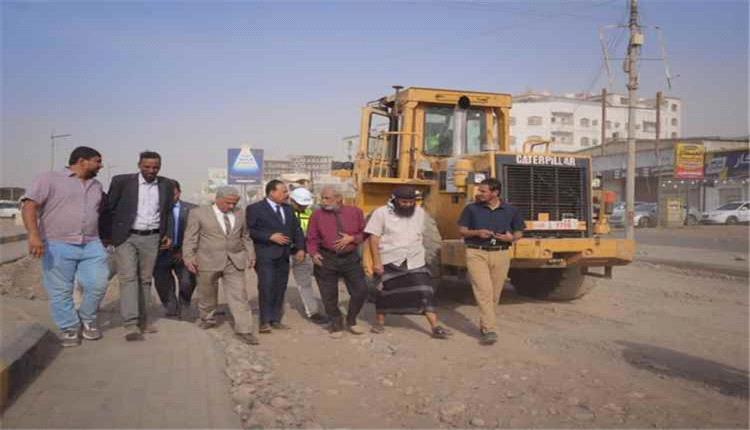 بدء أعمال صيانة وتأهيل كورنيش المحافظ بالمنصورة في عدن