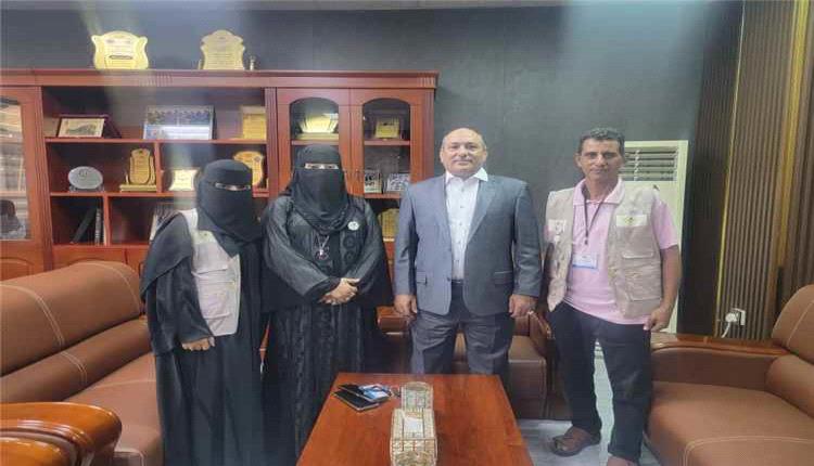 نائب وزير التجارة والصناعة يبحث ترتيبات المهرجان الخيري الحادي عشر في عدن
