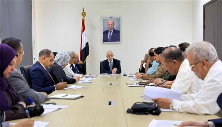 اللجنة الوطنية للجوء تبحث إنشاء مراكز متخصصة لإدارة تدفقات الهجرة في اليمن