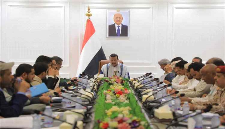 تنفيذي مأرب يناقش أداء المكاتب الحكومية ويؤكد تسريع المشاريع الخدمية