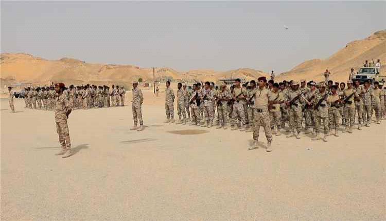وكيل حضرموت يتفقد جاهزية اللواء الرابع في رماه ويؤكد أهمية تعزيز الأمن بالمناطق الحدودية