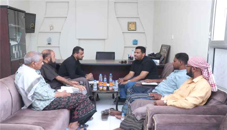 صحة ساحل حضرموت تبحث احتياجات مستشفى الشحر وتعزيز الخدمات الطبية

