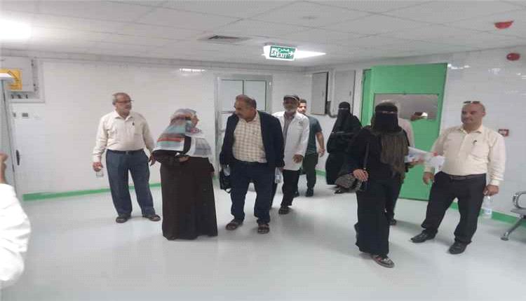 وفد من وزارة الصحة يطلع على معوقات افتتاح قسم الغسيل الكلوي بمستشفى الرازي في أبين
