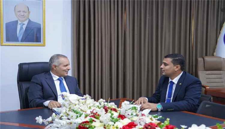 وزير الشؤون الاجتماعية يبحث مع مؤسستي شباب أبين وقطرات تعزيز التدخلات التنموية وتوسيع فرص العمل