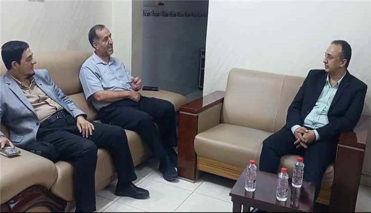 مدير صحة عدن يطلع على مستوى الخدمات في مستشفى عدن الألماني ويشيد بجودة الرعاية الطبية