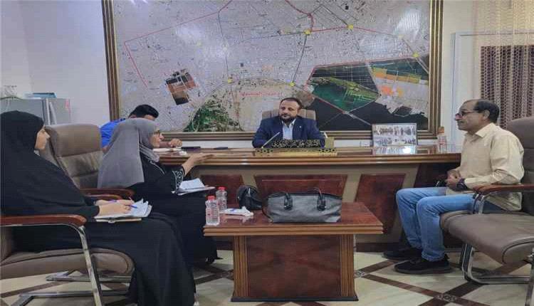 وزارة الصحة والسلطة المحلية بالمنصورة تبحثان آليات تطوير الخدمات الصحية في عدن