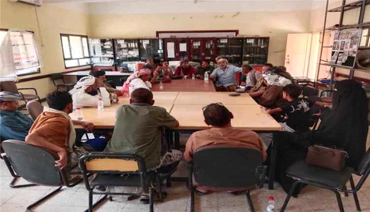 ردفان تعتمد خطة مجتمعية لتعزيز مكافحة المخدرات عبر إشراك قيادات الأحياء