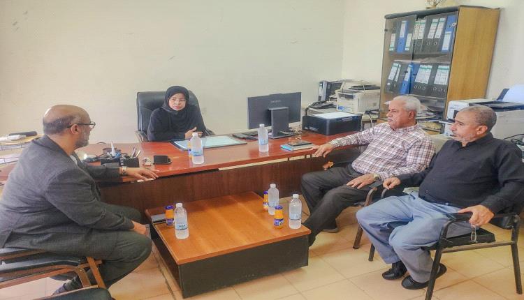 الوكيل بابلغوم يتفقد هيئة أبحاث علوم البحار بعدن ويؤكد دعم البحث العلمي للنهوض بالقطاع السمكي