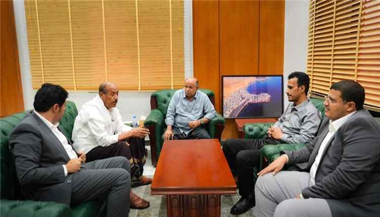 الخنبشي يناقش تحديات الكهرباء بحضرموت ويؤكد المضي في الحلول الإسعافية والمشاريع الاستراتيجية