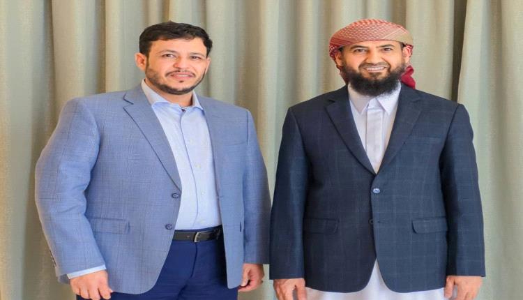 المحرمي والعليمي يبحثان المستجدات السياسية والاقتصادية وجهود تعزيز الاستقرار