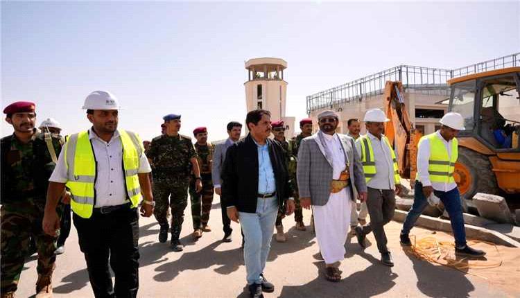 العرادة يتفقد مشروع مطار مأرب الدولي ويؤكد أهمية تسريع استكماله ل..