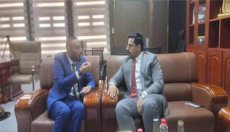 وكيل العاصمة عدن ووزارة الصناعة يبحثان تعزيز الرقابة على الأسواق وضبط الأسعار