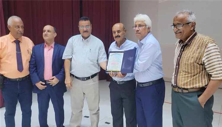 مكتب السياحة بعدن يكرم مديره السابق عادل الحوشبي تقديرا لجهوده في تنشيط القطاع السياحي