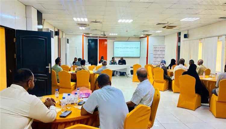 حضرموت تدشن ورشة لتطوير الأداء الإداري وتعزيز الحوكمة في المؤسسات الحكومية