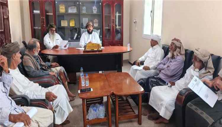 المجلس المحلي بحصوين يناقش الأداء الخدمي ويقر توصيات لتعزيز التنمية بالمديرية