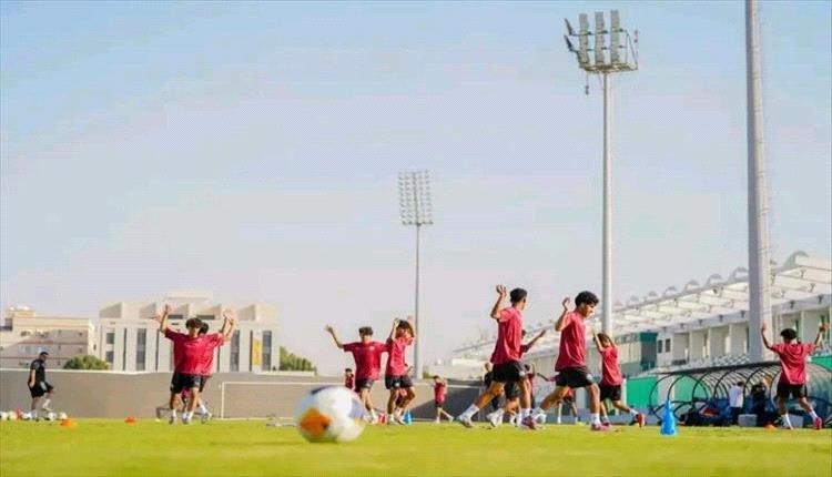 ناشئو اليمن يكثفون تحضيراتهم في جدة لمواجهة فيتنام في البطولة الآ..