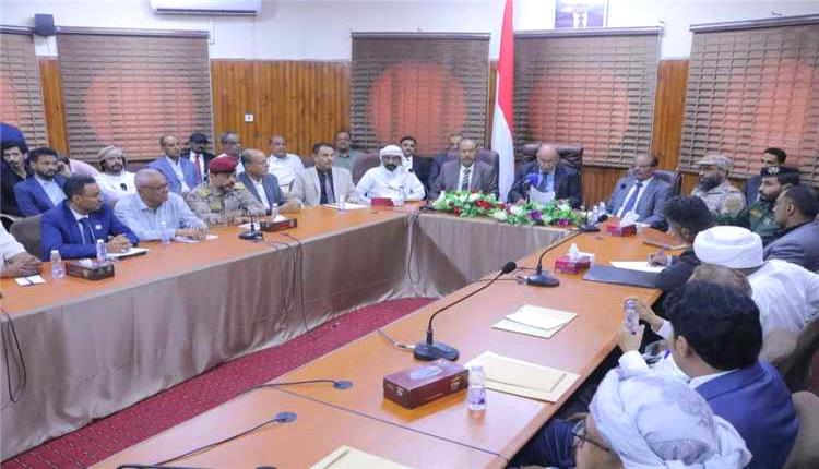 الخنبشي يترأس اجتماعا استثنائيا بسيئون لمناقشة ملفات الخدمات والأمن بحضرموت