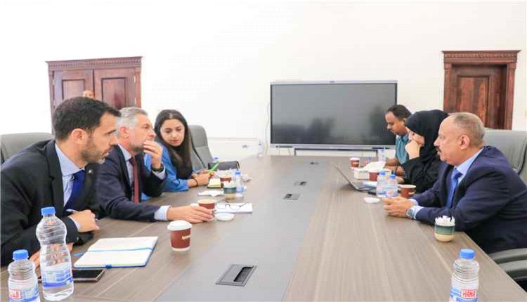 وزير النقل يبحث مع الاتحاد الأوروبي دعم مشاريع تطوير قطاعات النقل في اليمن