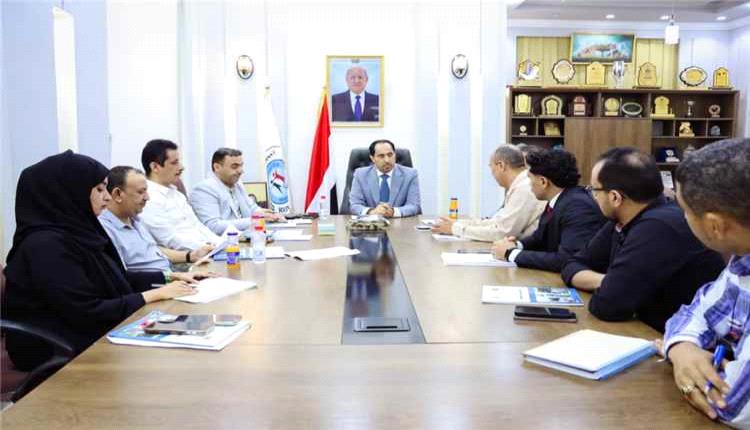 البكري يلتقي رؤساء فرق العمل الشبابي ويشدد على تنظيم العمل ودعم المبادرات