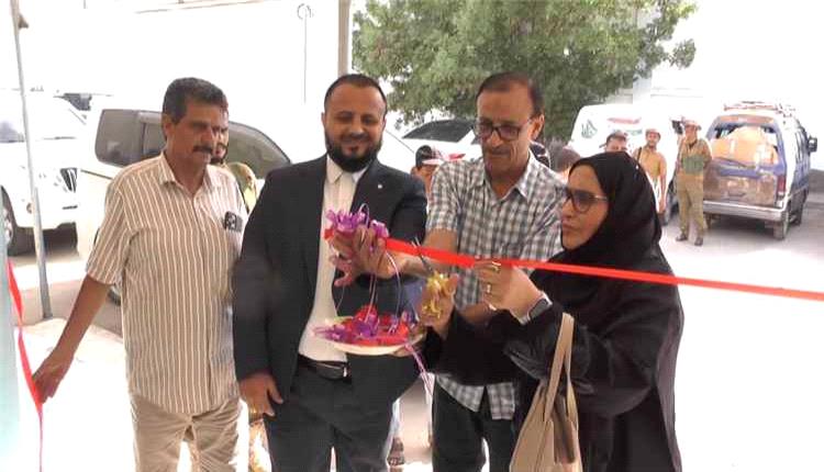 أكثر من 600 مستفيد.. تدشين مخيم مجاني للكشف عن أمراض العيون في المنصورة بعدن