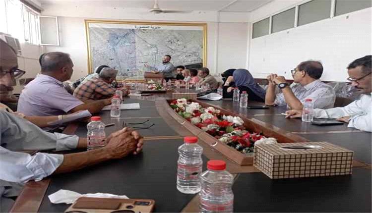 اليزيدي يوجه بالاستعداد للمرحلة الثانية من حملة النظافة والتحسين بالمنصورة