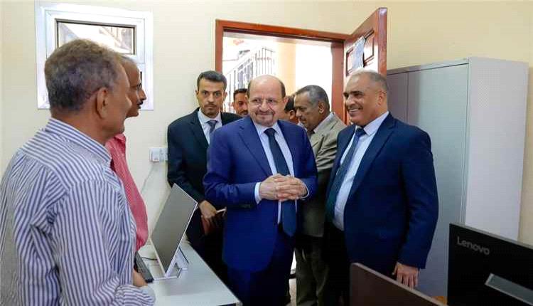 الزنداني يوجه وزارة التربية باستيعاب الطلاب النازحين وتطوير العملية التعليمية